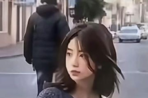 小八卦：盘点多位明星的热辣话题与商业动向