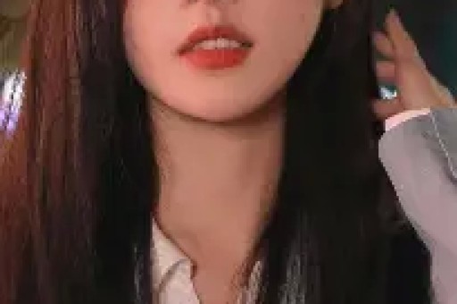 田一名与女生接吻