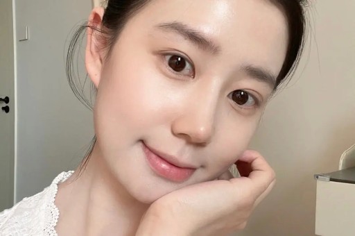 明星八卦！夜色甜蜜约会甜蜜瞬间定格《关注小玉妹每天聊八卦