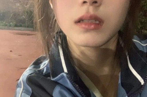 网红蓝战非复出带货3天破千万曾豪言年入九位数引发热议